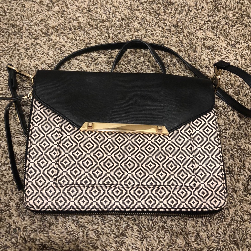 Stella and Dot purse